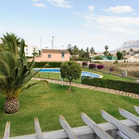 Coral * Denia